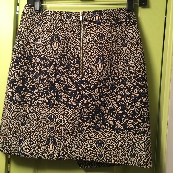 H&M mini skirt ✨ - Picture 6 of 6